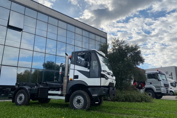MT 770 gancio scarr. nuovo di fabbrica - Gallery