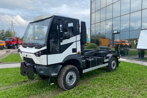MT 770 gancio scarr. nuovo di fabbrica - Gallery